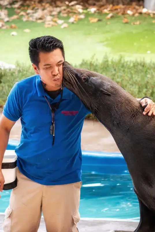 Emirates Park Zoo & Resort