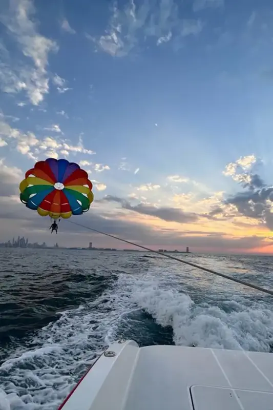 Navigating to the Dubai Sightseeing Yacht Tour