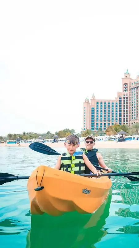 Navigating to the Dubai Sightseeing Yacht Tour
