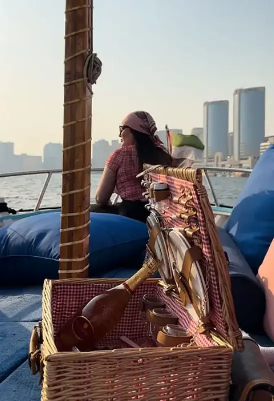 Navigating to the Dubai Sightseeing Yacht Tour