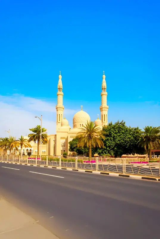 Dubai 3-Night Holiday Package – City Tour, Desert Safari & Dhow Cruise