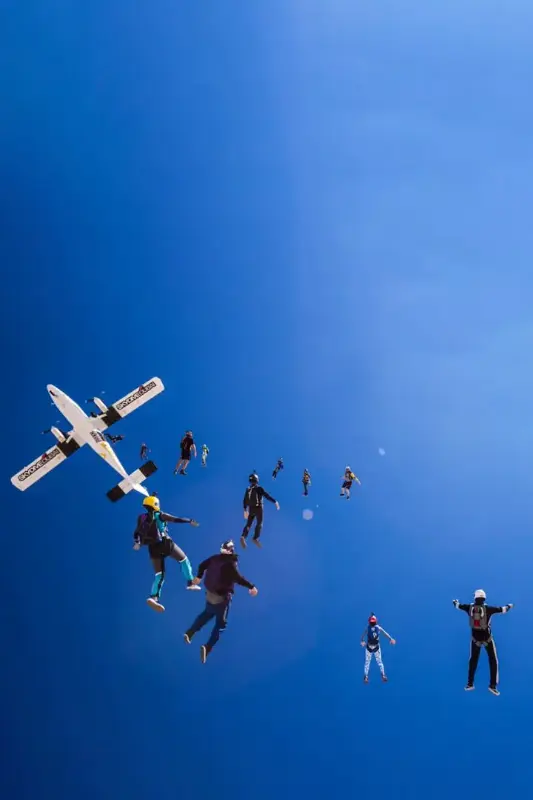 Skydive Dubai: Experience Tandem Skydiving at The Palm Drop Zone