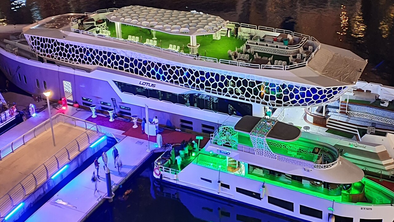 Lotus Mega Yacht Dinner Cruise